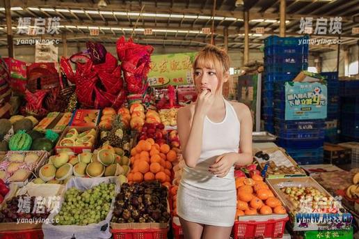 AISS爱丝(钻石版) - 轻松一‘脚’：陈雅漫的袜质感私拍合集，真是让人眼前一亮！
