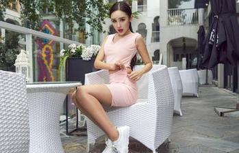 爱丝带你免费写真：过年回家，让你争当春节焦点！