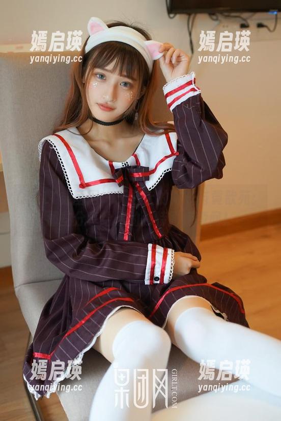 GIRLT果团网-黄歆苑 GIRLT果团网 - 天台上的阳光与黄歆苑:那些分享给你的独特图库瞬间!