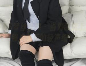 MSLASS梦丝女神 – 当刘诺遇上教室：照片背后的轻声细语