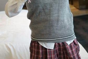 ROSI摄影：当空姐制服套遇上镜头，谁说不能优雅又俏皮？