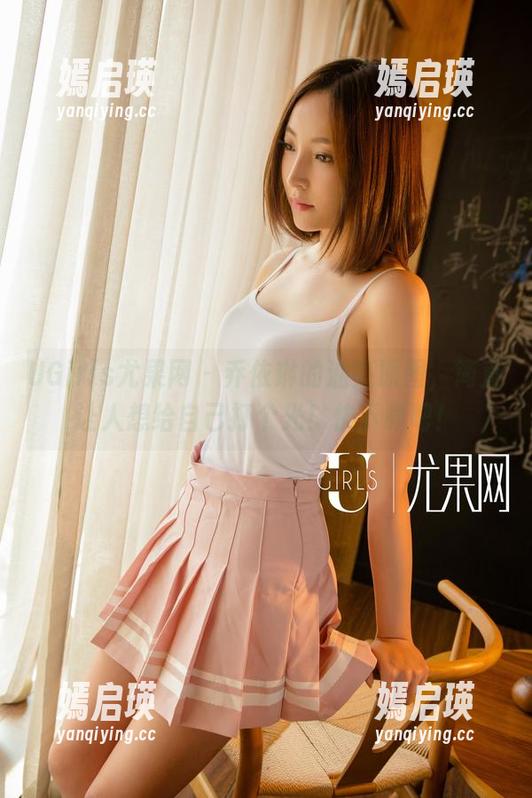 UGirls尤果网 - 乔依琳的油亮原图，简直让人想给自己打个光！快下载吧！