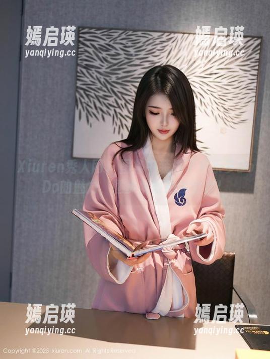 Xiuren秀人网 - 图集中装满了养乐多DoDo的魅力，逐步解锁她的全套！