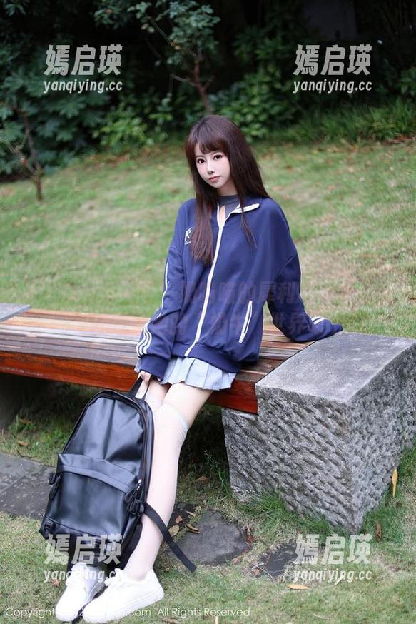 Xiuren秀人网-奶喵喵 Xiuren秀人网 - 奶喵喵的犀利写真集:一起探索她的“奶牛”世界吧