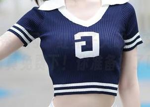 Xiuren秀人网 – 红裙子大战：安妮Tess的写真免费下！你准备好了吗？