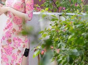 Xiuren秀人网 – 小逗逗和她的粉色写真，简直让人想穿越到那种只喝果汁的阳光午后。