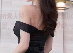 Xiuren秀人网 – 泳池边的瑶瑶baby，精选套图，水滴滑落的那一瞬间，心动了吗？