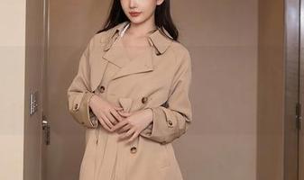 Xiuren秀人网 – 短裤加持：白白Alina在线写真，怎能不让人想多了？