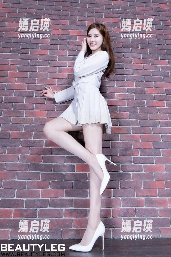 beautyleg - Miki校服套图：当“书卷气”与“妖精范”相碰撞！