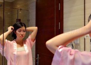 pans – 在微妮的写真世界里，温柔是种绝对的气势！