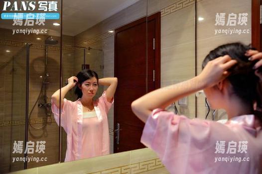 pans - 在微妮的写真世界里，温柔是种绝对的气势！