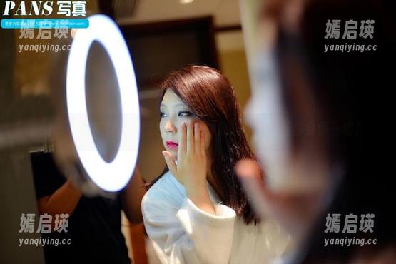 pans - 折折女仆：图包中未解的隐喻，下载后你会懂一切！