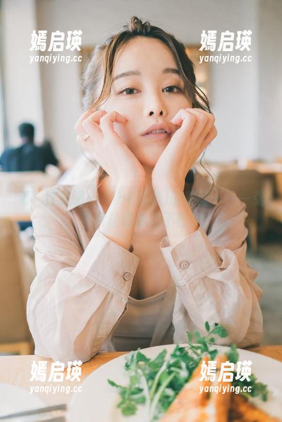 看！这就是いくみ(育美)的美腿——一张图片让你心动不已！