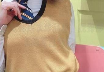 在けん研的死库水作品里，找到那些被遗忘的夏日气息。