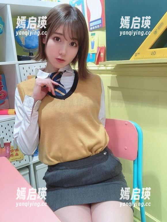 在けん研的死库水作品里，找到那些被遗忘的夏日气息。