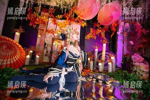 サク(saku)连体衣的秘密：免费图集，谁说紧身不能有魔力？