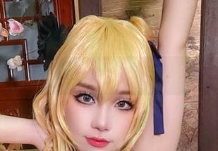 七七娜娜子的透明世界，图片精选带你穿越千层云雾～
