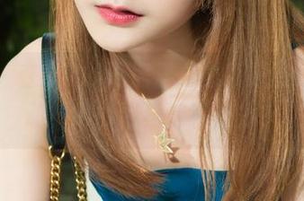 丽柜 – 在小發的闺房里，最新原图让人心动，谁能抵挡这种魅力？