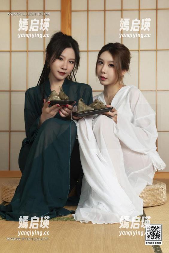丽柜 - 钟晴更新了美图！制服的魅力让我一瞬间感觉生活被调味了，果然要常更新啊！