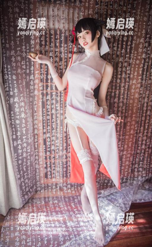 你的负卿 你的负卿再现护士美态,高清图片让人移不开眼