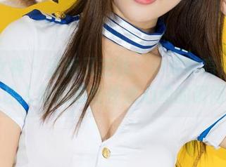 克拉女神 – 清新又在线！小芹的高清夏天总让人想起那些怦然心动的瞬间。