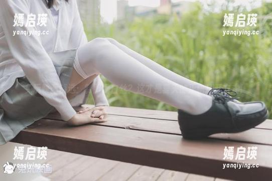 兔玩映画精选：制服配白丝？这才是夏天的正确打开方式！