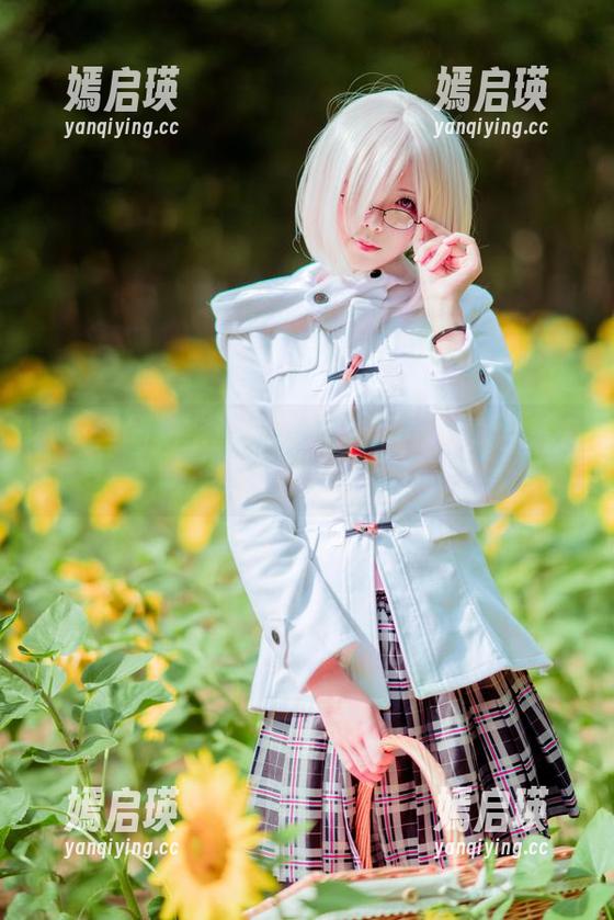 塔塔_Lo1iTa 教室里的秘密:塔塔_Lo1iTa写真合集大揭密