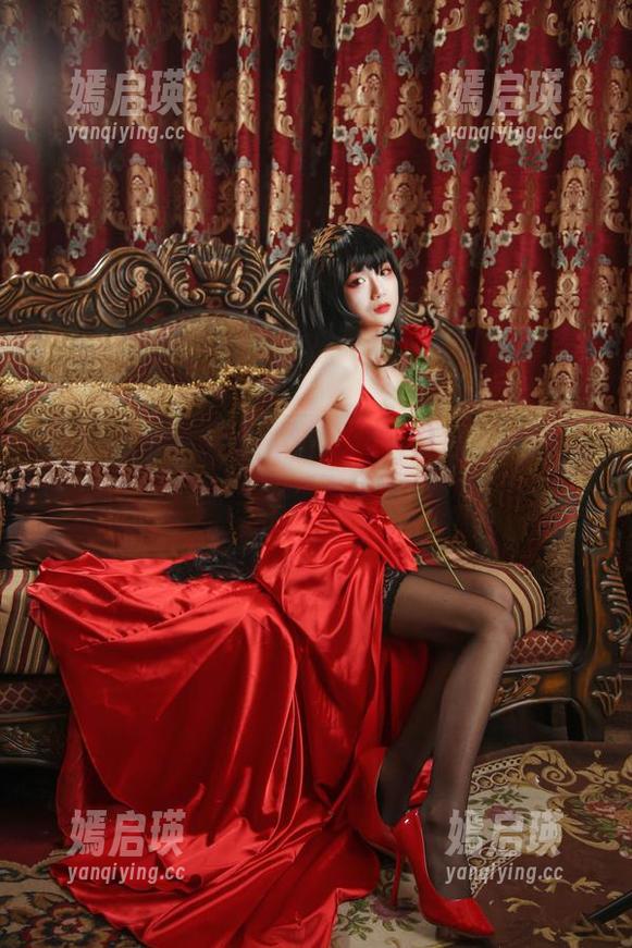 看！大梨子不是御姐如何用凤礼服征服图库，真的不夸张！