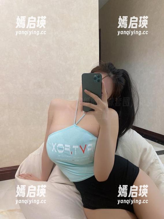 微密圈 - 跟着奶宝妹纸的妹妹套图，免费享受轻松撩的惬意时光！