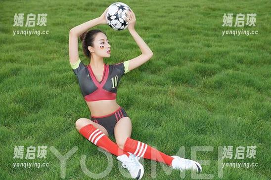 尤蜜荟 - 当易阳遇上夏日：高清合集，让你一秒爱上生活的闪光点。