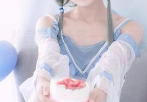 亲爱的，私房写真新宠——弥音音ww的塔露拉，快来围观热闹！