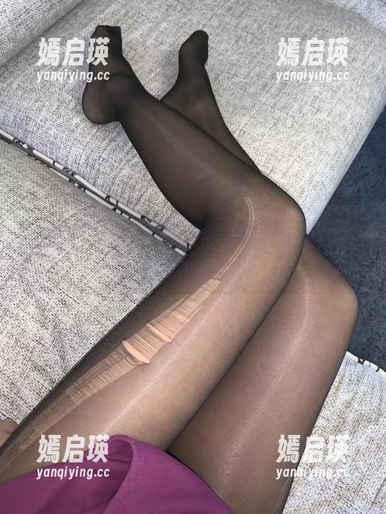 微密圈 - 网袜控看过来，提袜少女的最新美图扎心了！