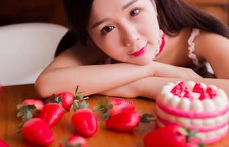 果团网 – 通灵儿与谁同行？双人写真原图欢腾时刻