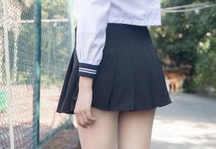 梦丝女神 – 校服纯白，灵唯的图包精选，仿佛真的回到了校园，咳咳，心中有点小悸动。