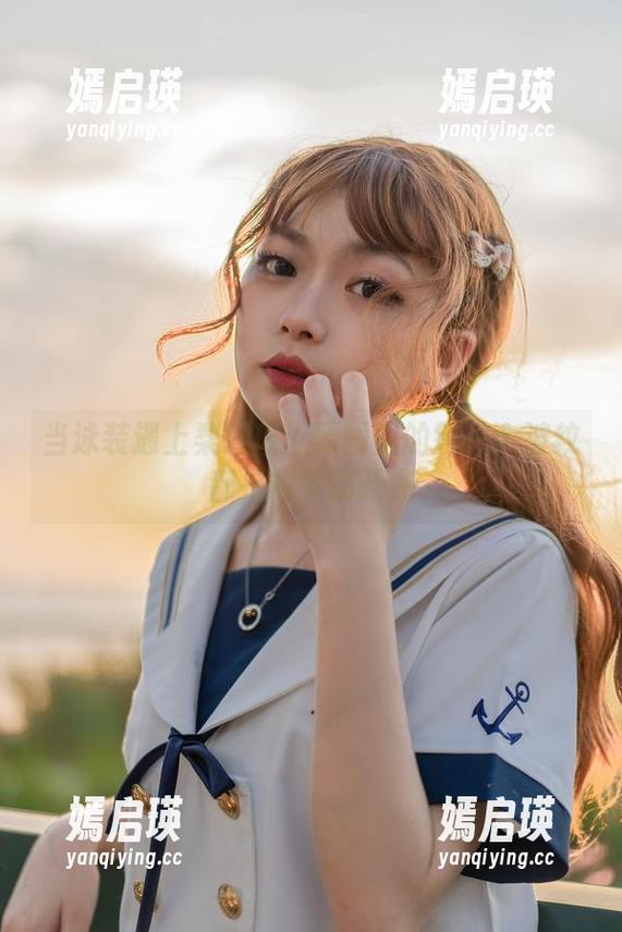梨瑾瑾 当泳装遇上梨瑾瑾:原图里的每一个波纹都是故事的开端