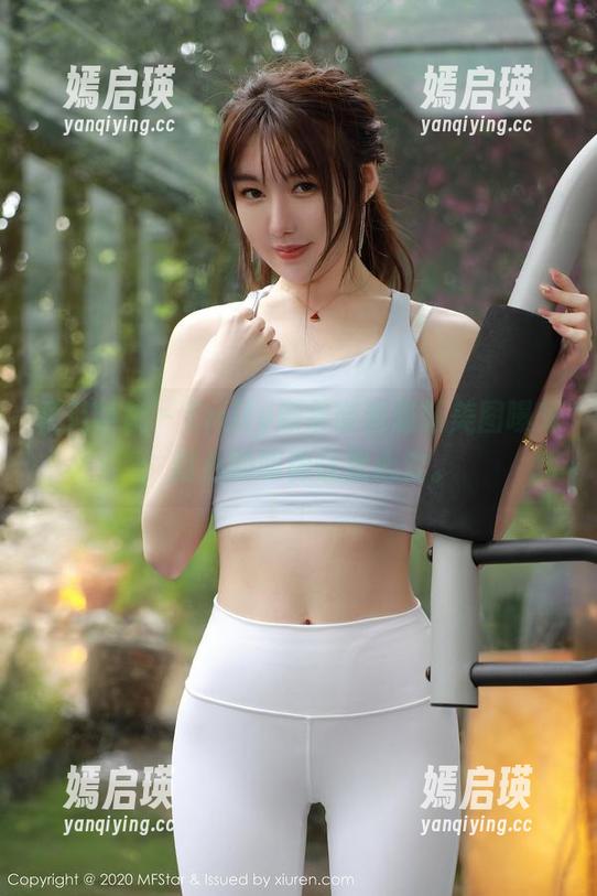 模范学院 - Emily顾奈奈酱最新美图曝光，甜心的眼神让我心软。