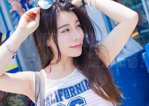 爱蜜社 – 程小烦不烦美腿写真集：下载后小心一秒上瘾，腿控必备！