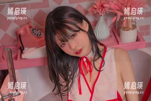 疾走可可 疾走可可再添新图,《爱宕高雄旗袍双人》更新,我的目光却不由自主游离