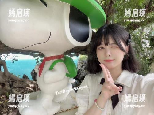 眼酱大魔王w 眼酱大魔王w的视觉奇迹:白蕾丝姐姐的最美作品