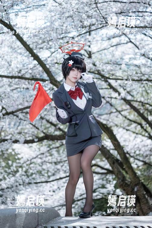 在线写真体验：矢量鱼的水手服，仿佛是海风轻拂的呢喃