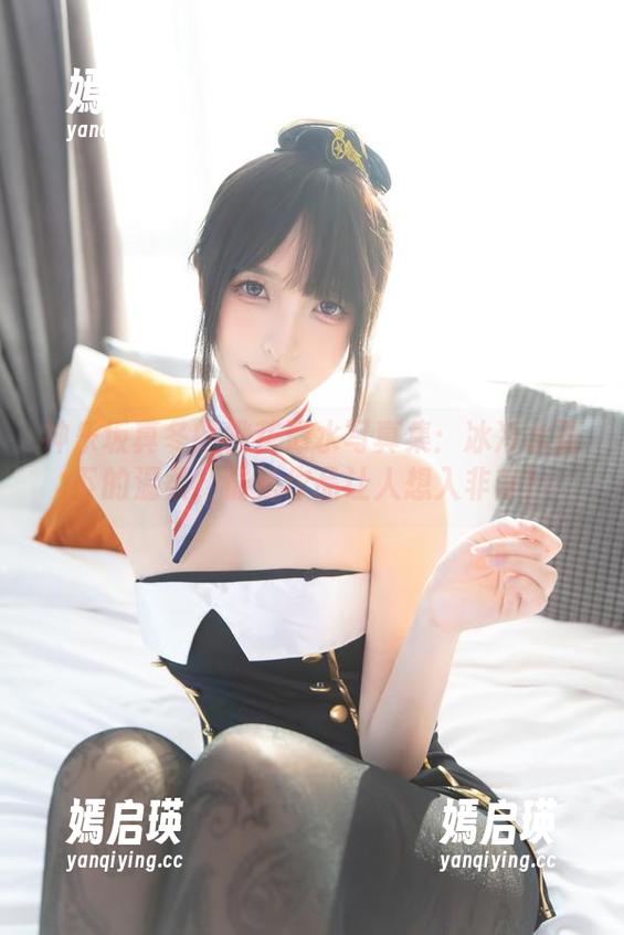 神乐坂真冬 神乐坂真冬的桃花潭水写真集:冰冷水面下的温柔,最新作品让人想入非非!