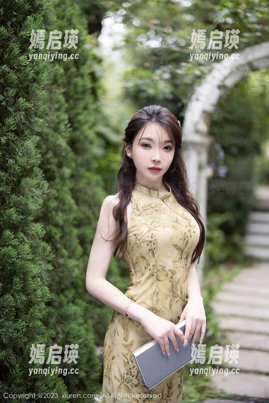 秀人网 - 不要叫我初恋，叫我Elise谭晓彤眼镜图集的小粉丝