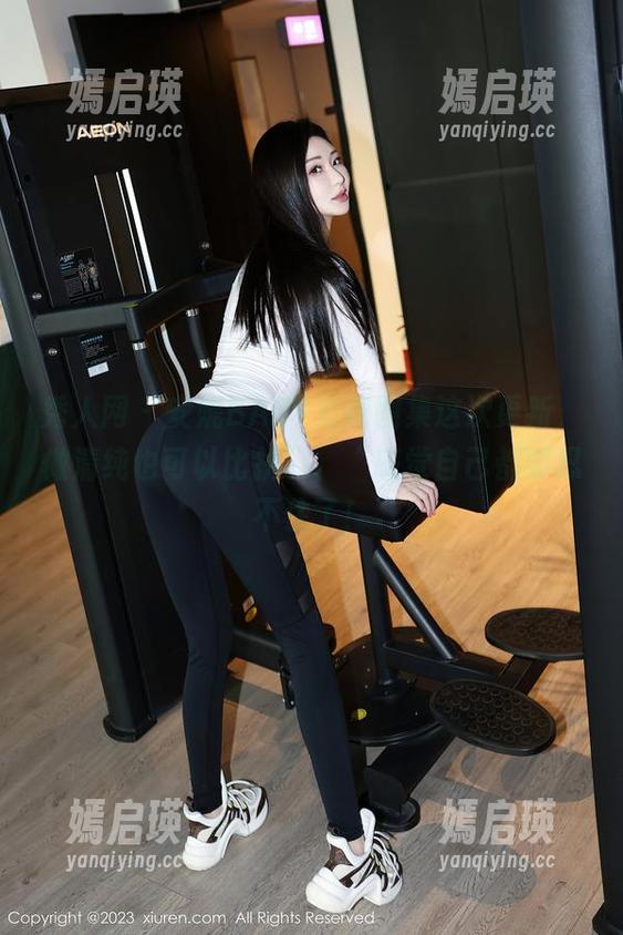 秀人网-安妮BABY 秀人网 - 安妮BABY清纯图集这次更新,做清纯也可以比拼”、“感觉自己都要忍不住了!