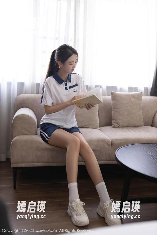 秀人网 - 图集里的高跟鞋：安然Maleah挑战重力与时尚的资源分享