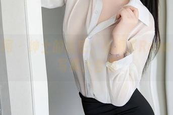秀人网 – 绅士的诱惑：小海臀Rena棉袜写真大合集