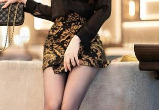 秀人网 – 高清在线，黄婧GIGI的清纯写真，仿佛把阳光都装进了镜头里！