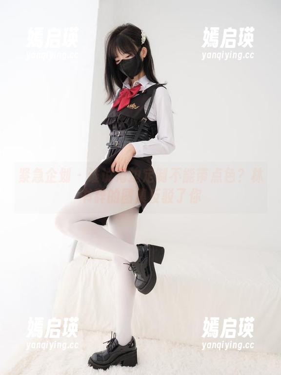 紧急企划 - 谁说海边定制不能带点色？林书辞的图集反驳了你