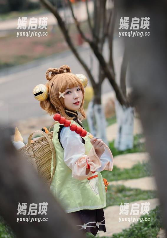 花铃Hana 花铃Hana的肉丝写真定制:柔软的光线,轻柔的心跳。
