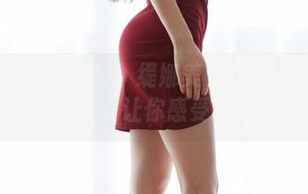 蜜桃社 – 来看看！缇娜美Tinami带来的免费蕾丝写真，让你感受轻柔的触碰。