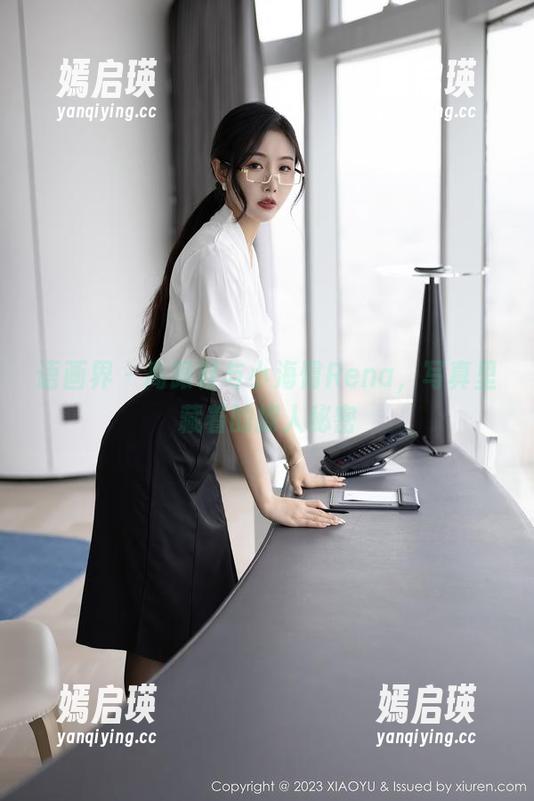 语画界 - 高跟鞋与小海臀Rena，写真里藏着的撩人秘密